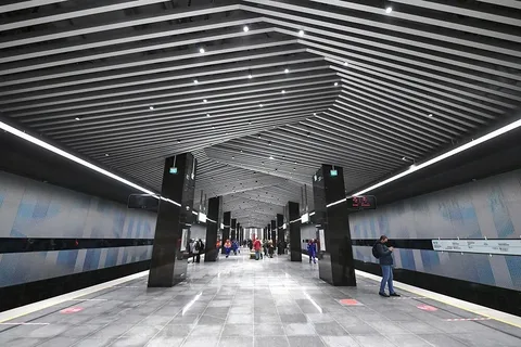 «ГорИнжСтрой» успешно выполняет работы по благоустройству территорий у 9 станций метро