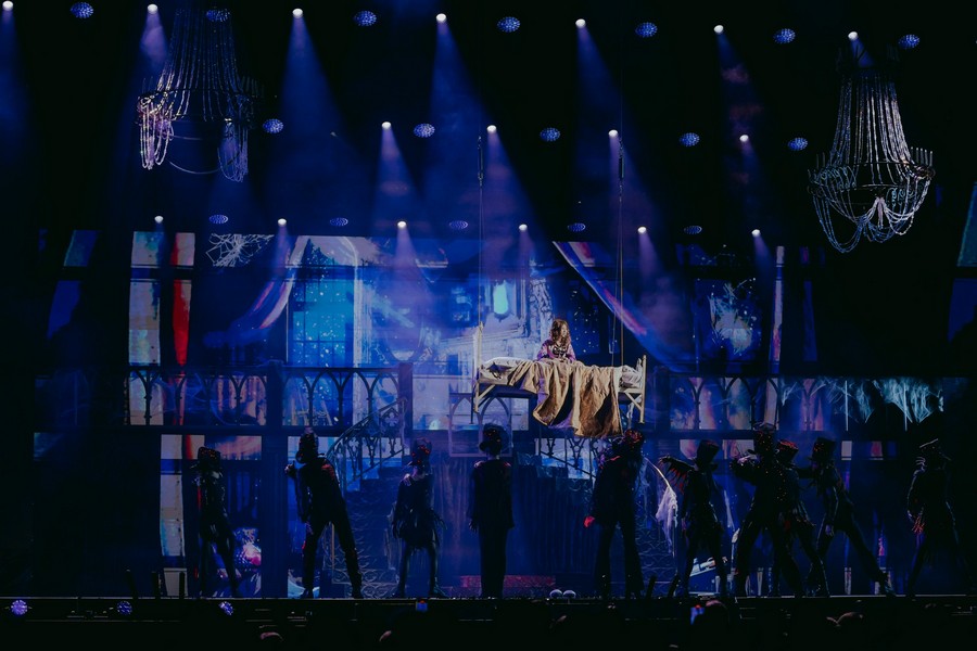 Звездные исполнители выступили в мюзикле Татьяны Тур «Ночь счастливых надежд»
